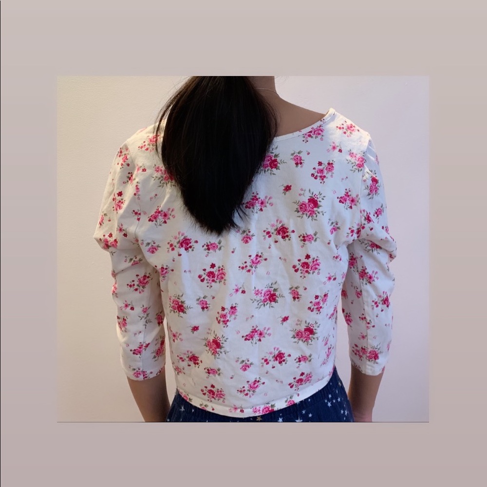 Floral Crop Top - Picture 2 of 3
